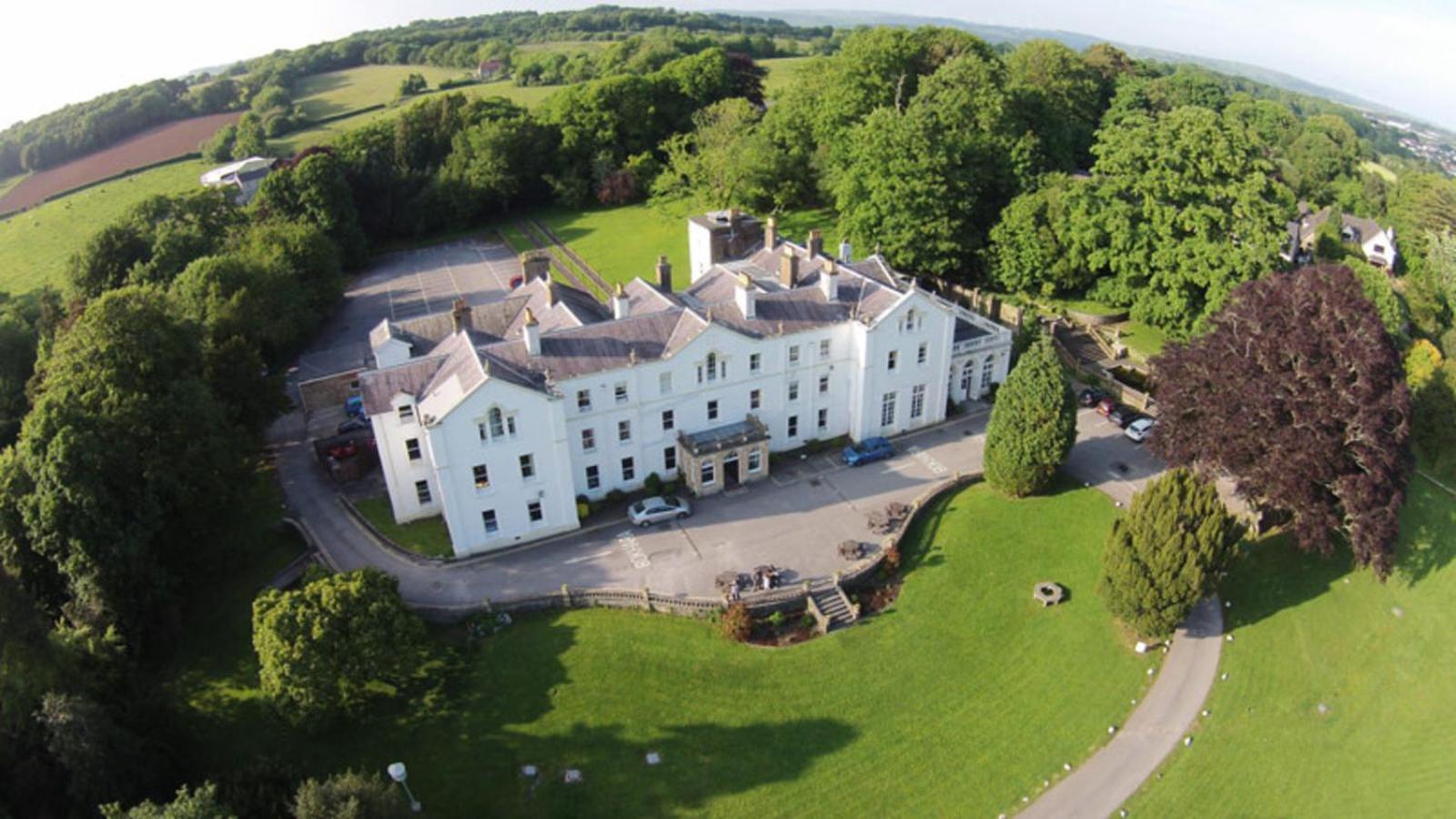 Hostal Court Colman Manor Bridgend  Exterior foto